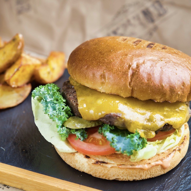 Cheeseburger (480 g)
